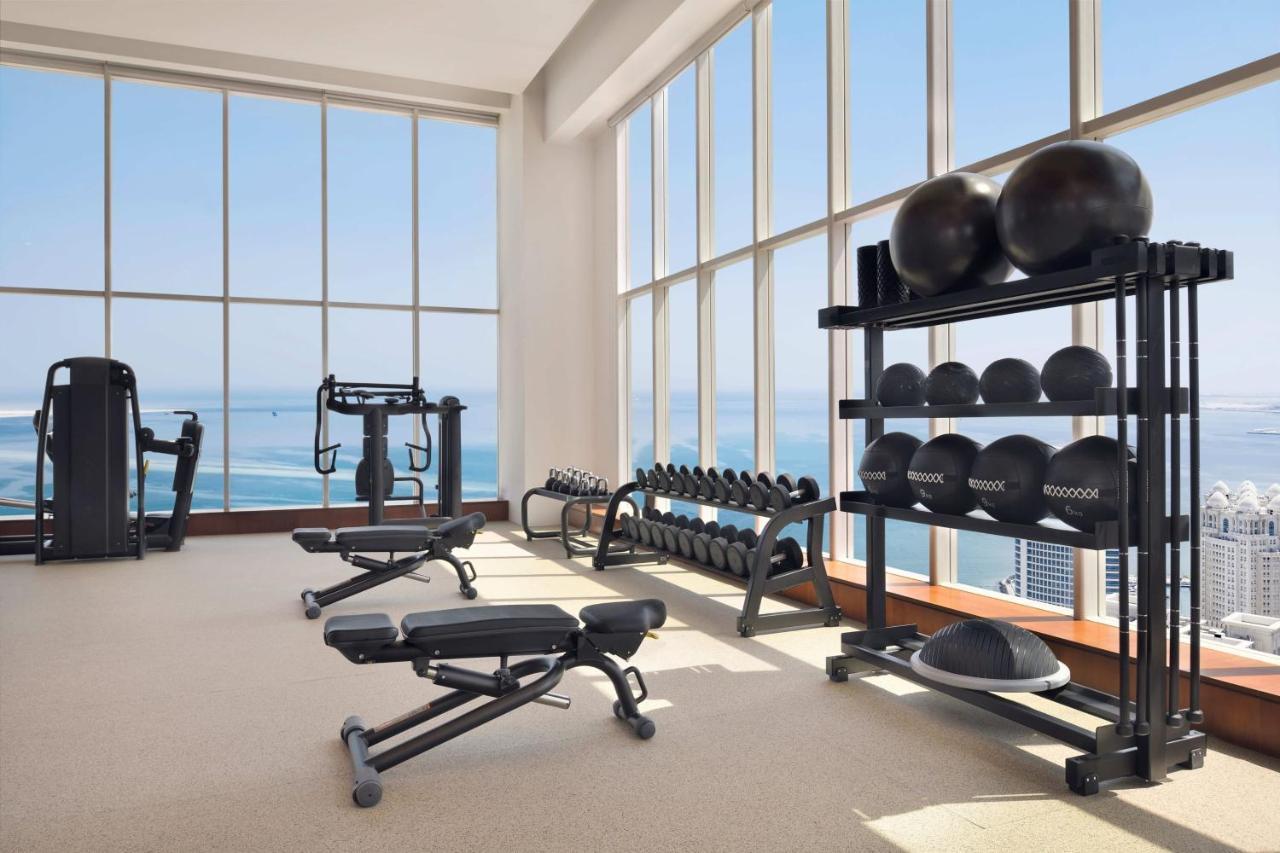 Delta Hotels By Marriott City Center Doha Luaran gambar The gym at the Westin Dubai
