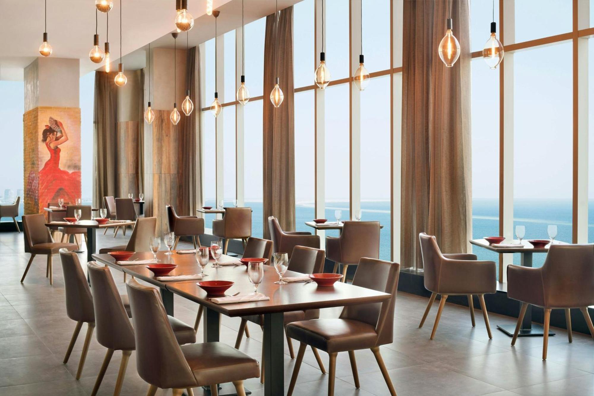 Delta Hotels By Marriott City Center Doha Luaran gambar The restaurant